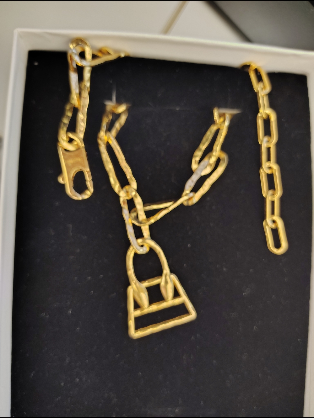 NWB JACQUEMUS Gold Le Collier Chiquito Necklace - Picture 10 of 16